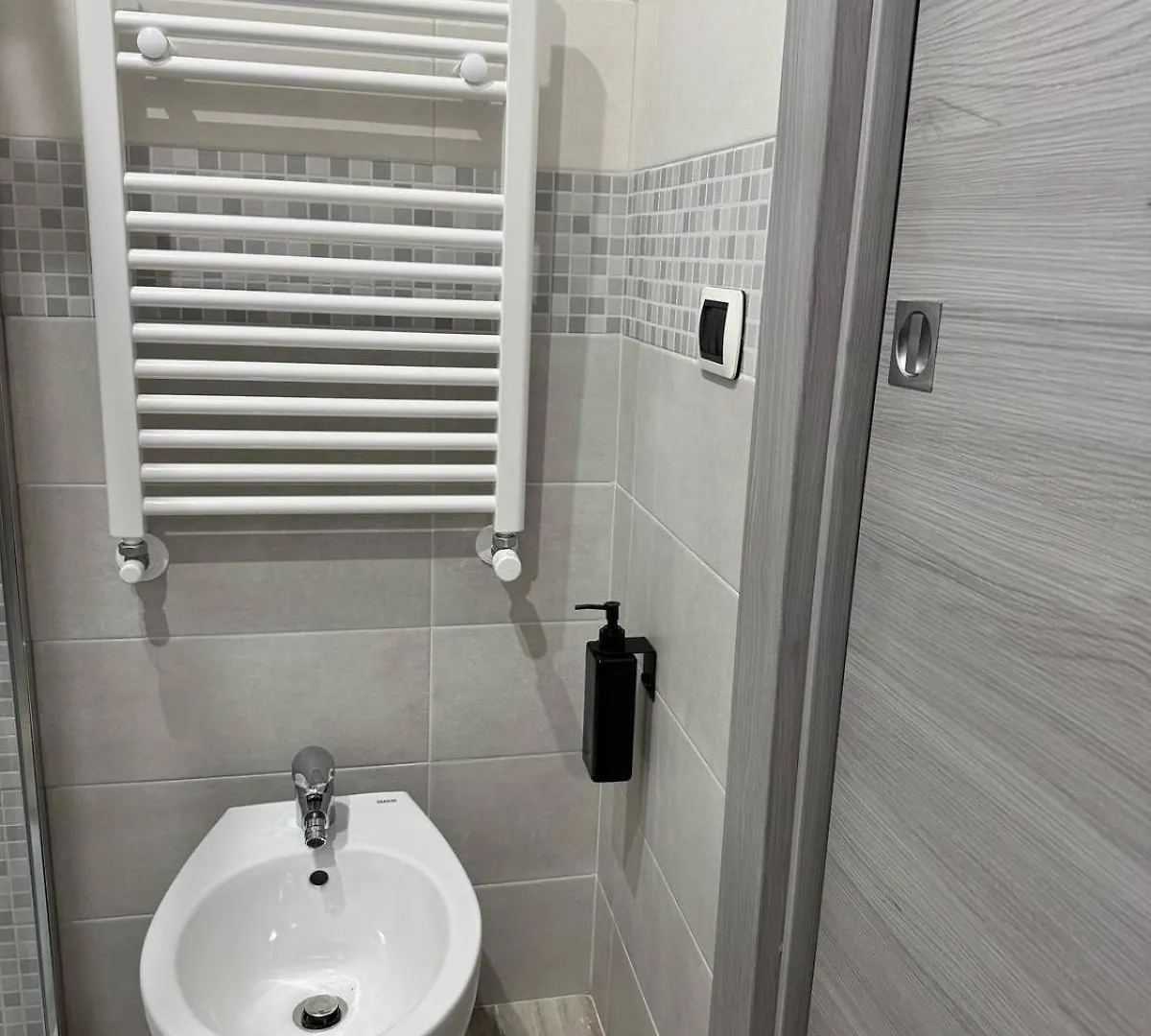 Atestar Rooms Napoli Italy